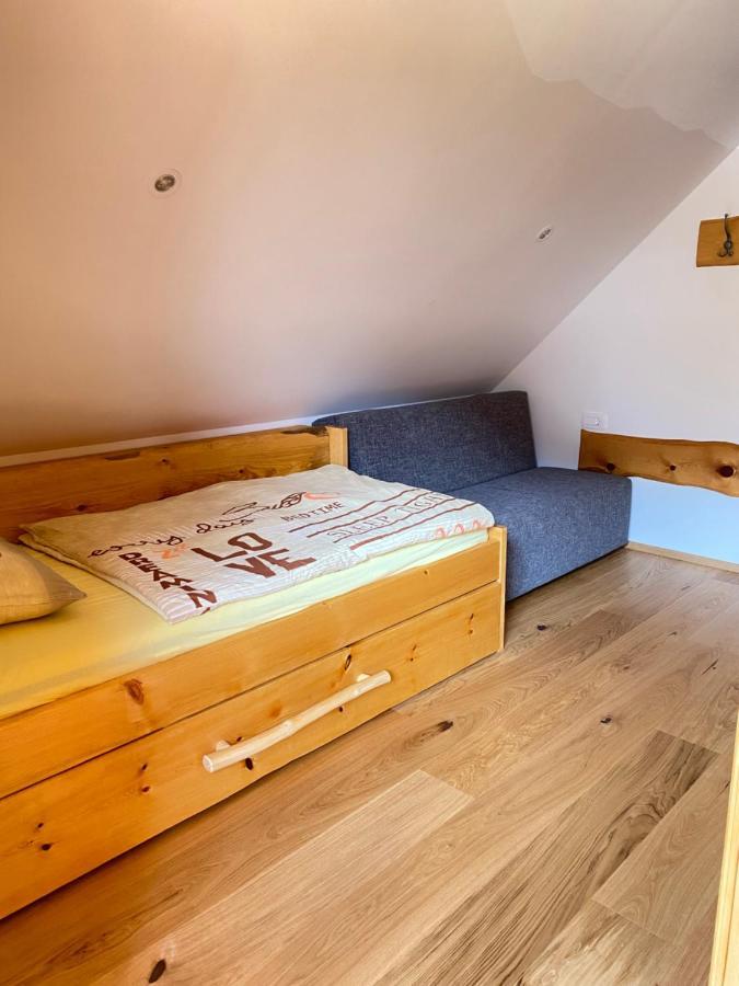 Apartma In Bungalov Jezerci Gozd Martuljek Extérieur photo