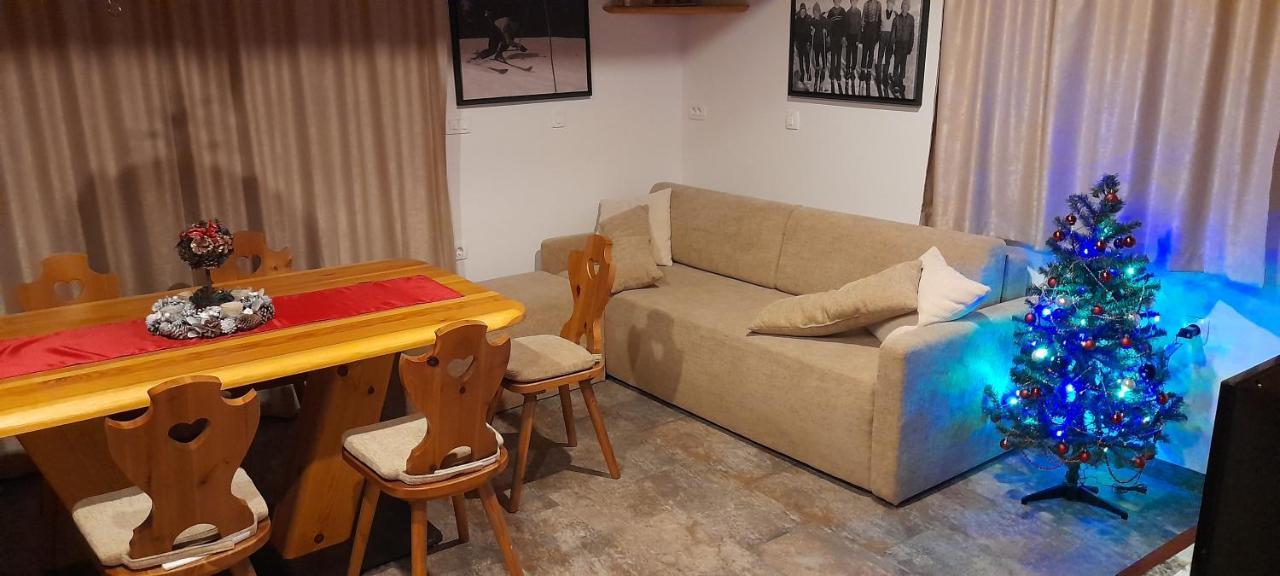 Apartma In Bungalov Jezerci Gozd Martuljek Extérieur photo