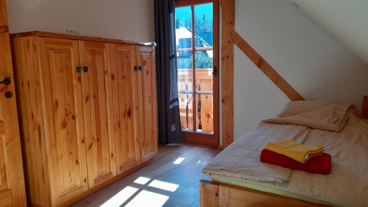 Apartma In Bungalov Jezerci Gozd Martuljek Extérieur photo