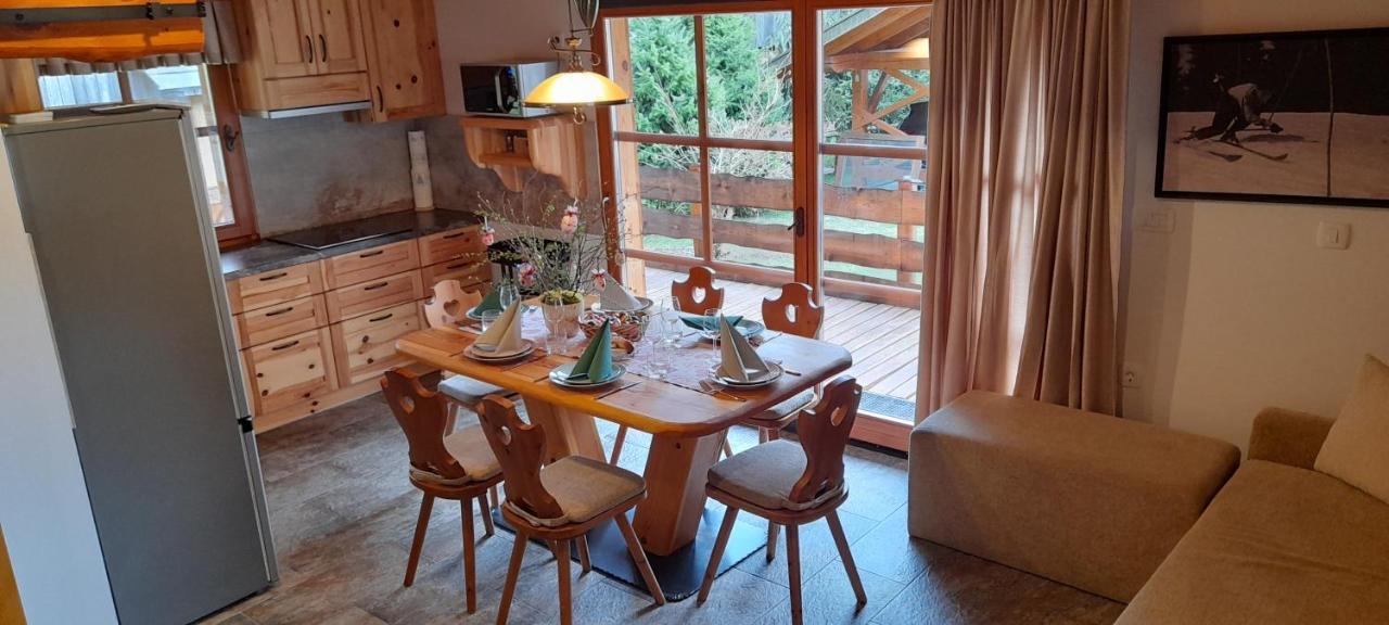 Apartma In Bungalov Jezerci Gozd Martuljek Extérieur photo