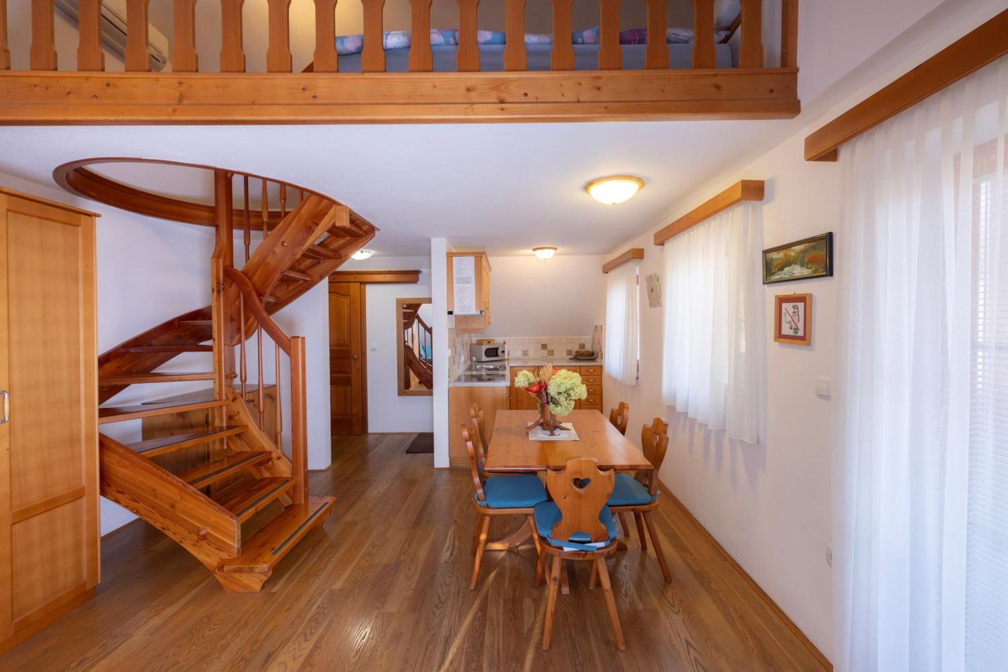 Apartma In Bungalov Jezerci Gozd Martuljek Extérieur photo