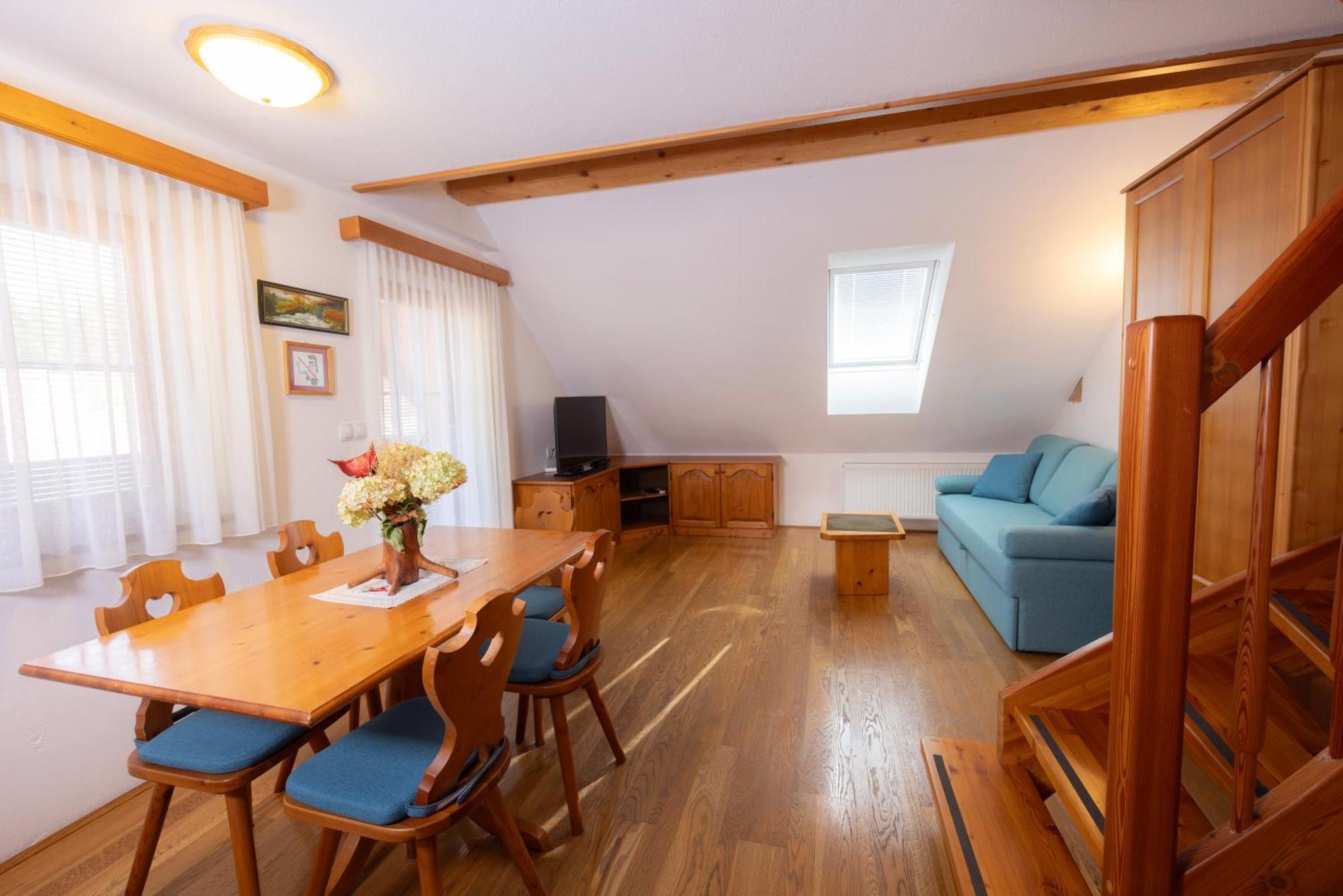 Apartma In Bungalov Jezerci Gozd Martuljek Extérieur photo