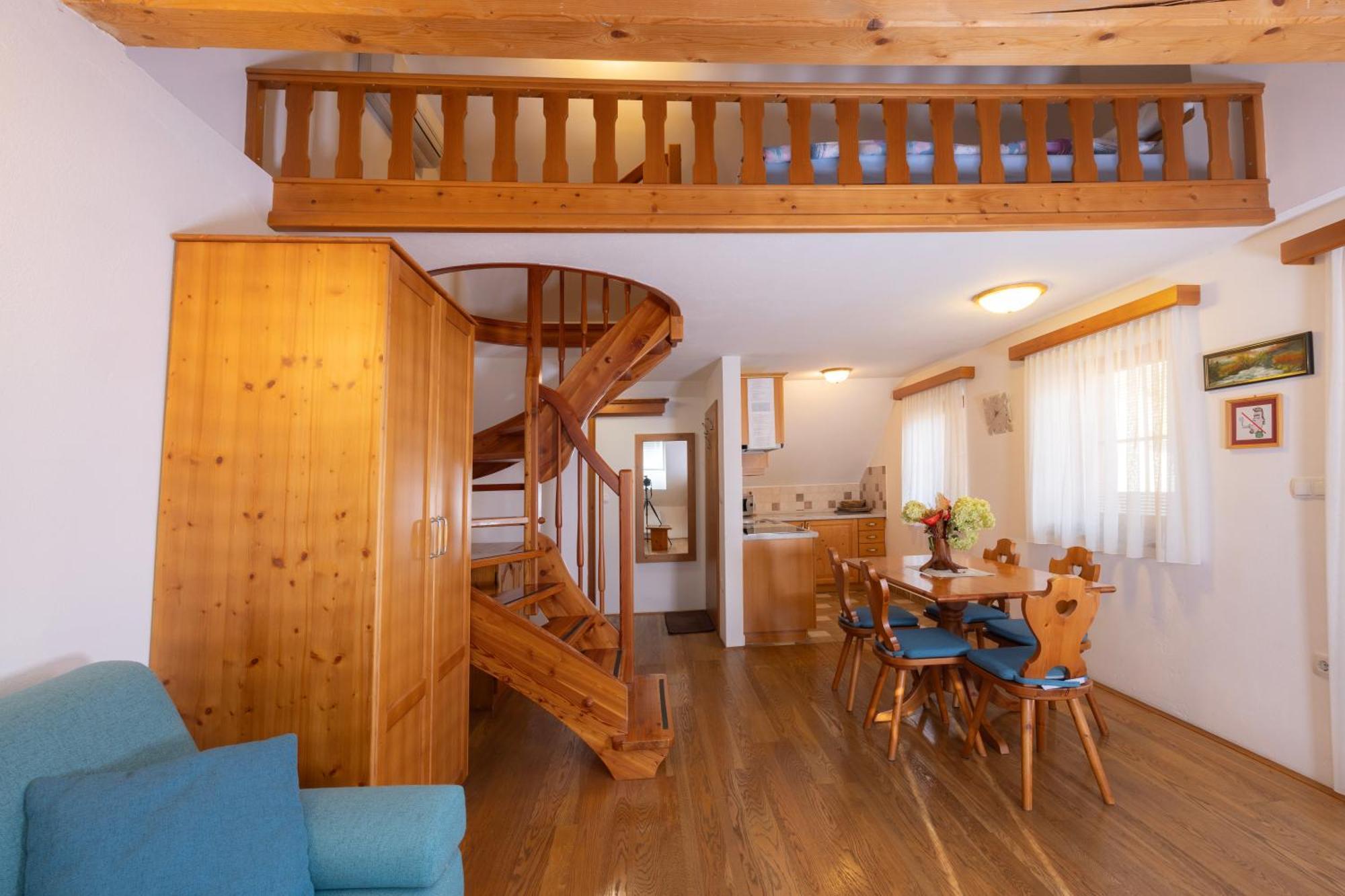 Apartma In Bungalov Jezerci Gozd Martuljek Extérieur photo